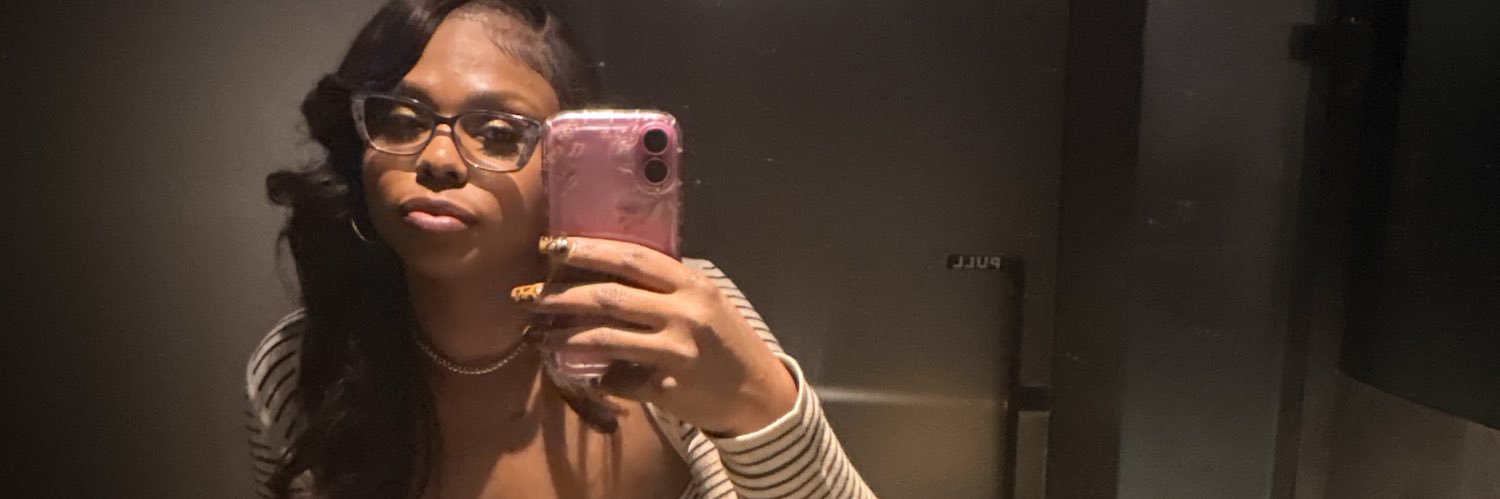 ShivneElise's profile banner image