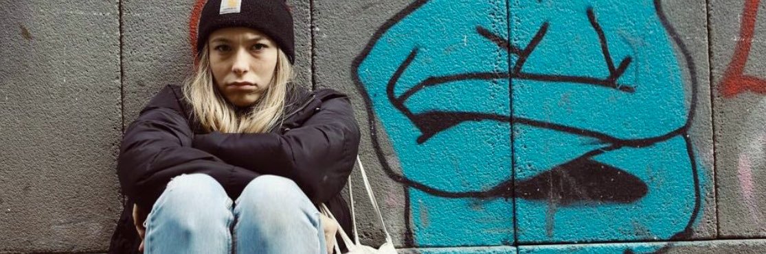 beatriceleonee's profile banner image
