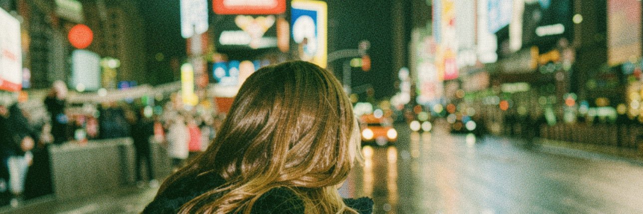 thaniaamp's profile banner image