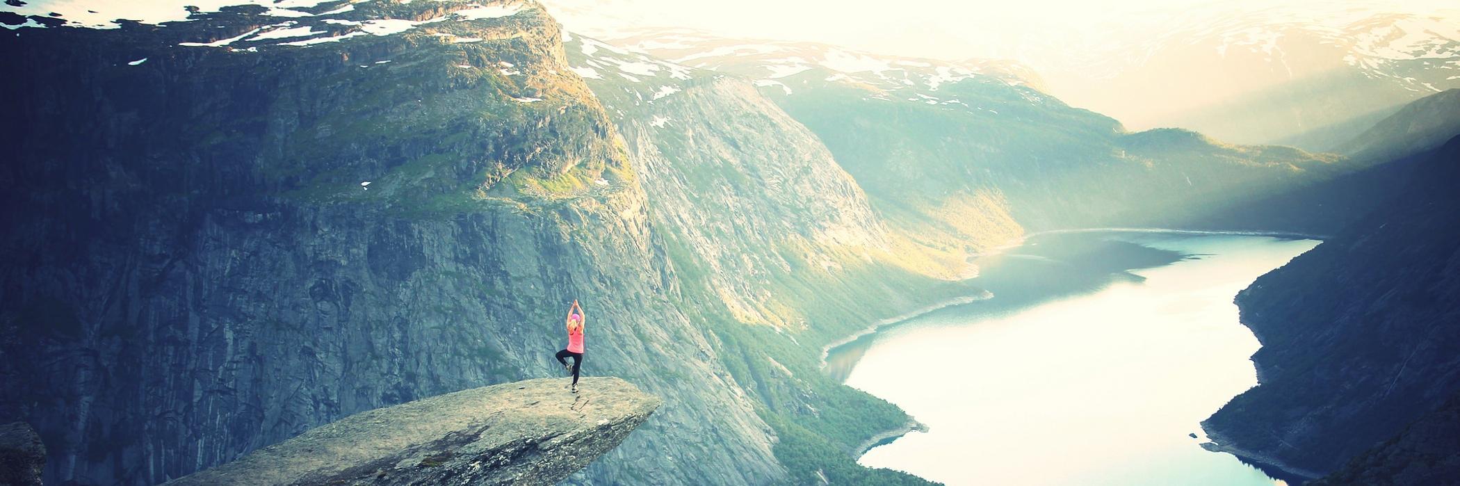 AmelieDubuisson's profile banner image