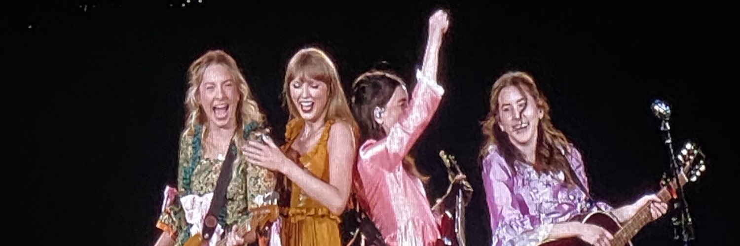 ItsDeana_'s profile banner image
