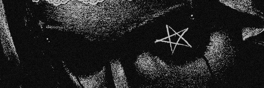 moeyluna's profile banner image