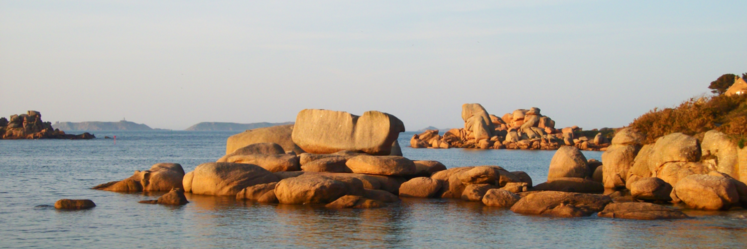 Cote de Granit Rose banner