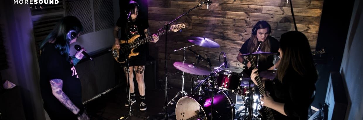 lasrotten's profile banner image