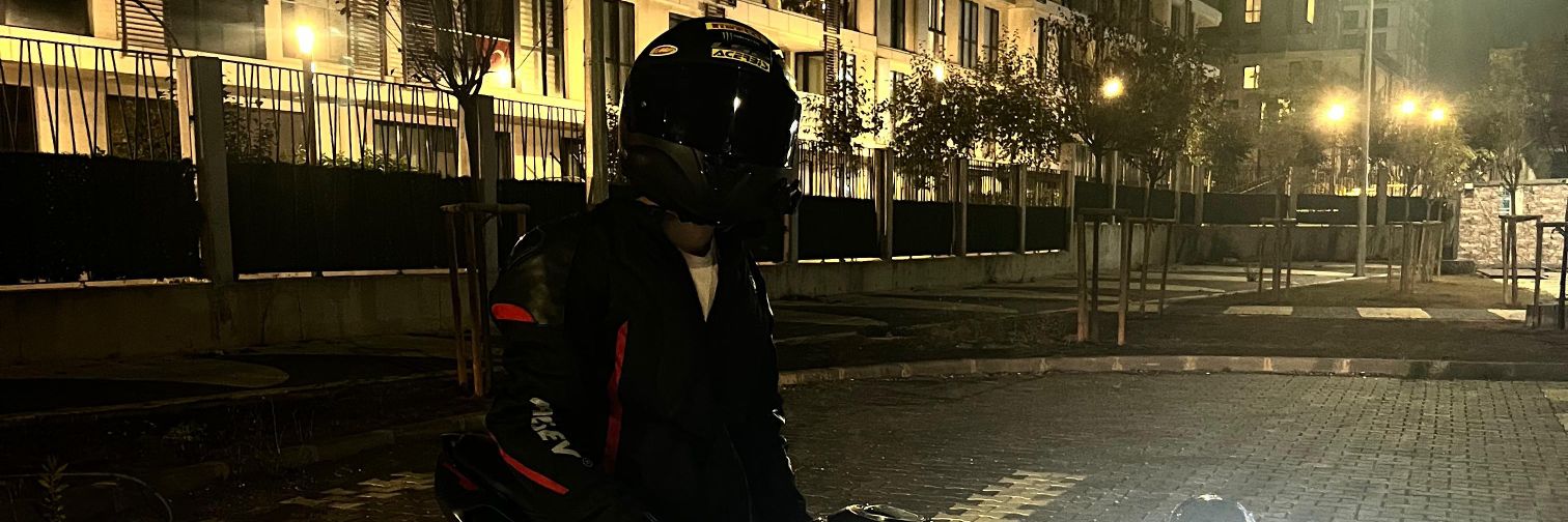 arifceetin's profile banner image