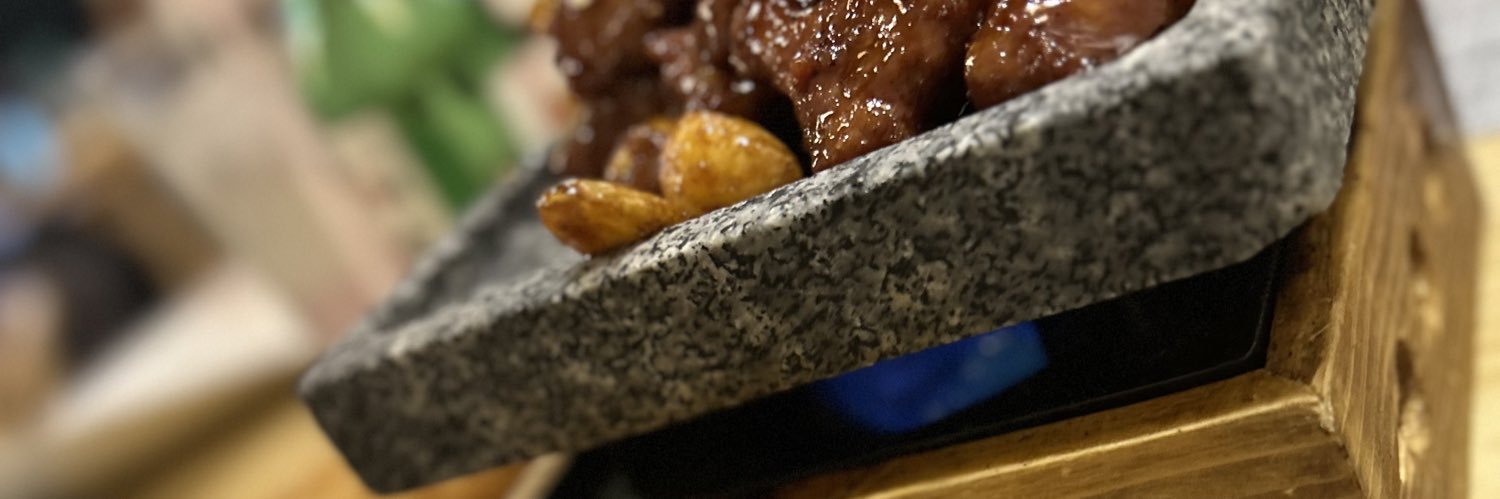 fijitwat's profile banner image