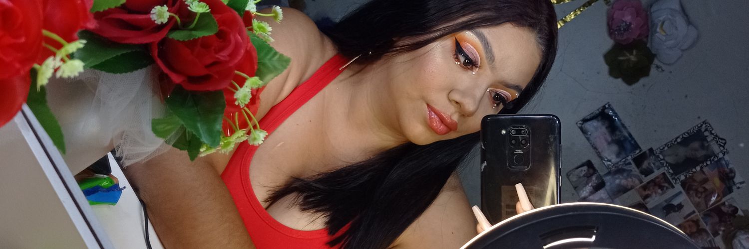 melly_prado's profile banner image