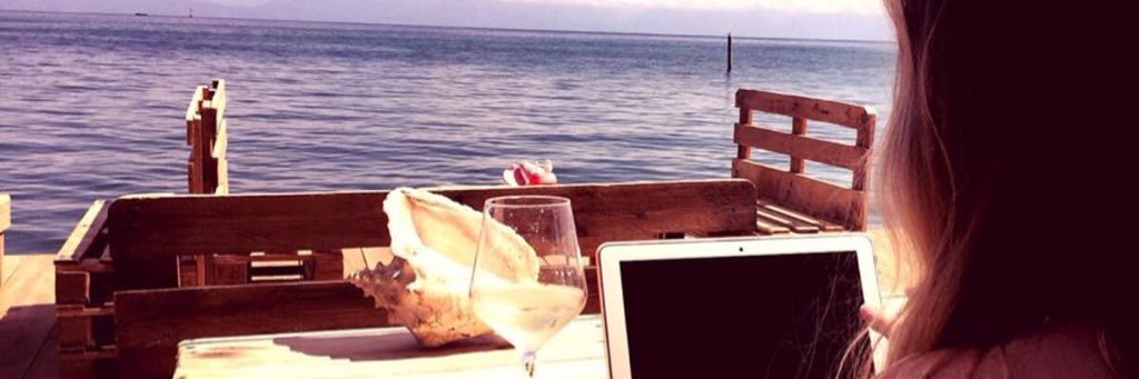 cris02810's profile banner image