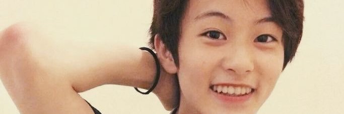 M banner