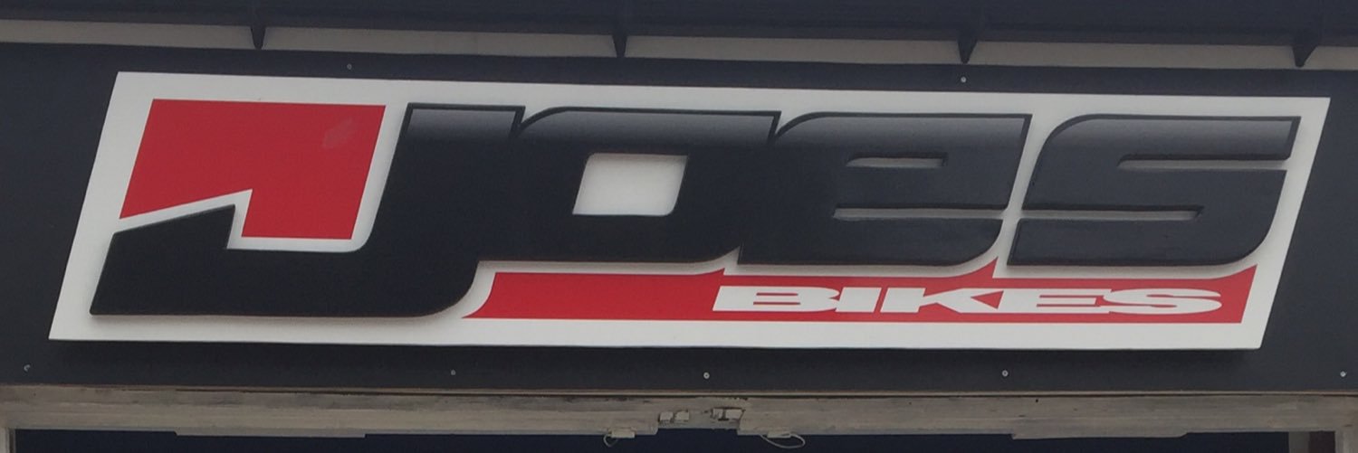 razzduro's profile banner image