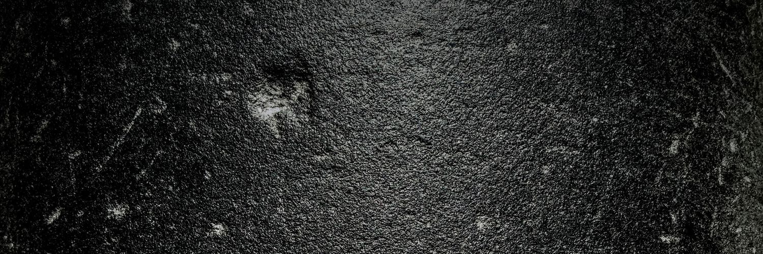 avery_sen's profile banner image