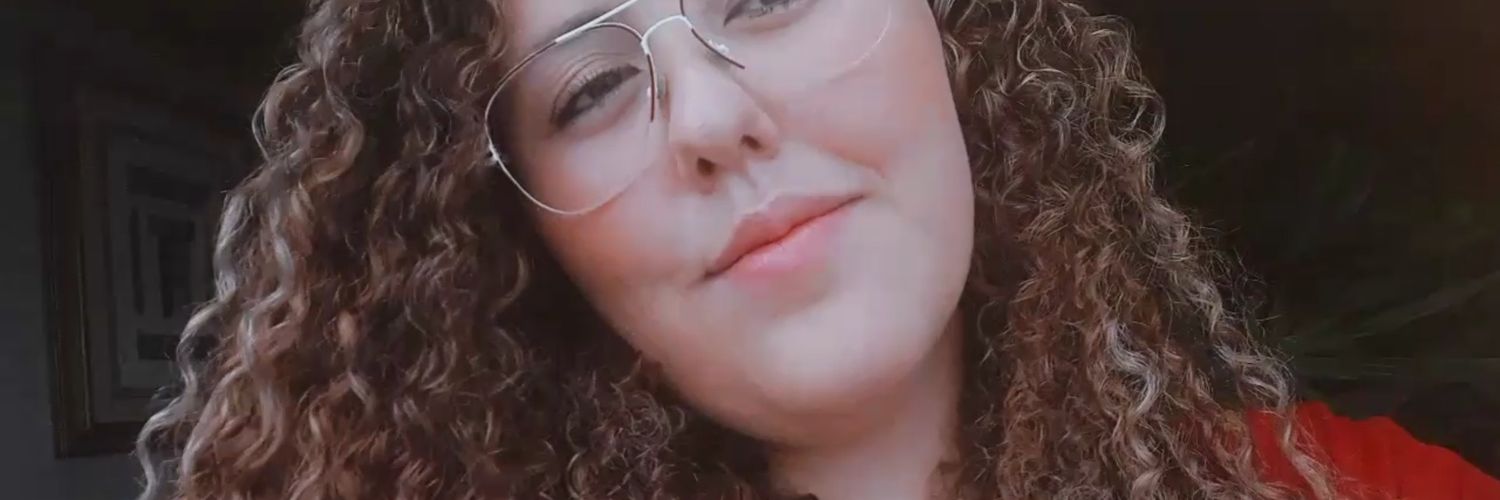 a_caroolin3's profile banner image