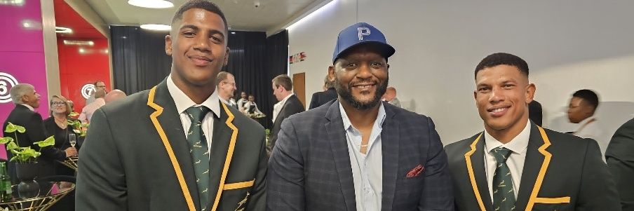 ThandoManana🇿🇦 banner