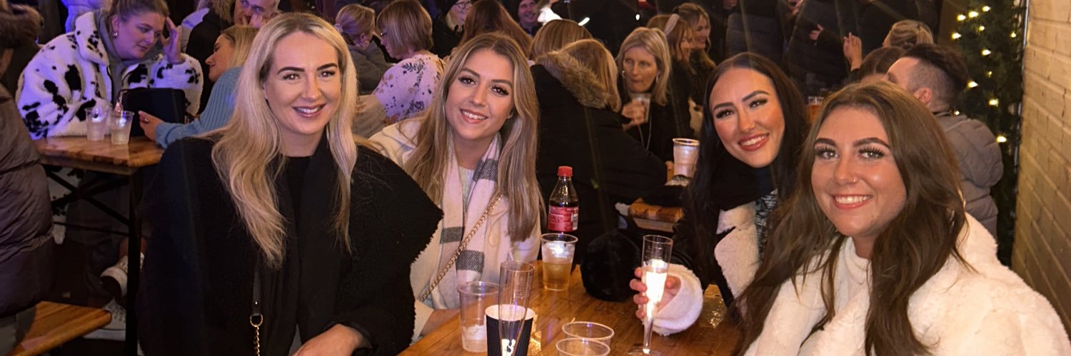 daniellehayhow_'s profile banner image