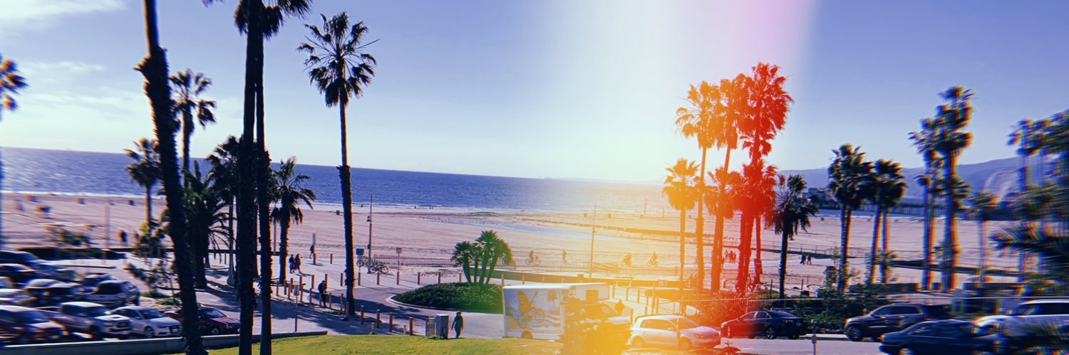 middleofacloud's profile banner image