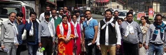 simi_nanda's profile banner image