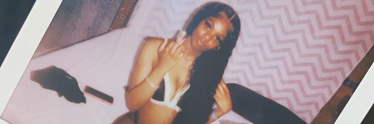 deasiasade's profile banner image