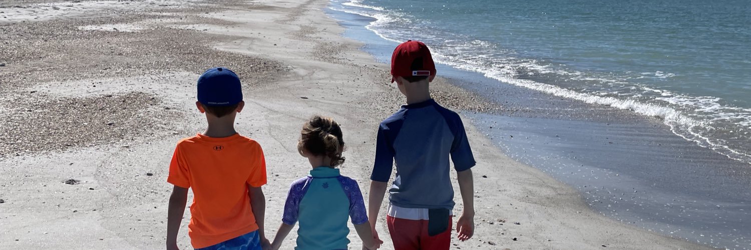 Corinneb7's profile banner image