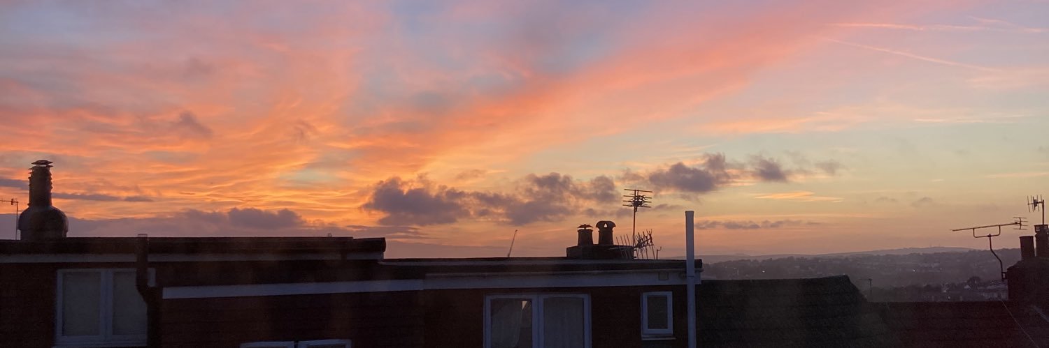 lucymoir_'s profile banner image
