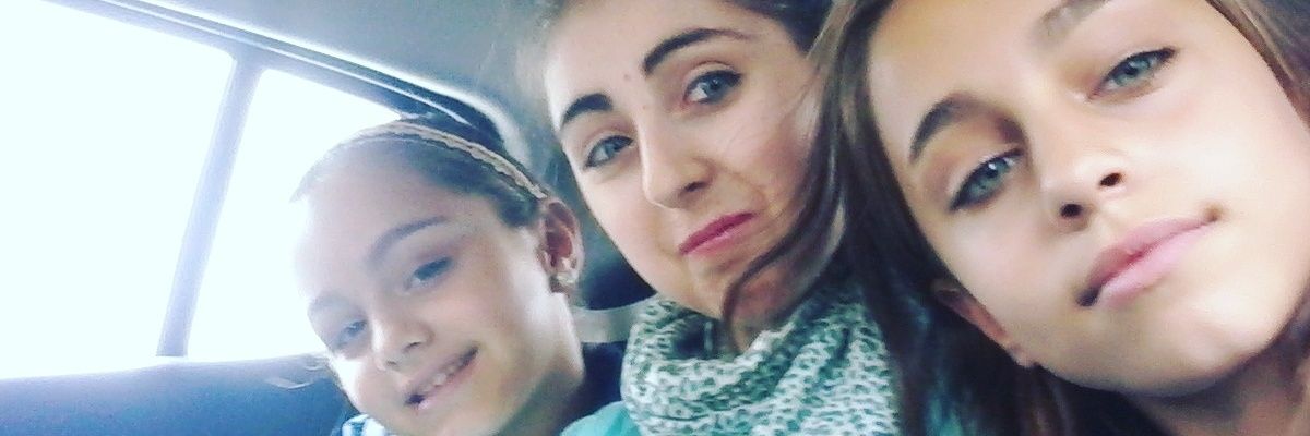 crislauraadri's profile banner image