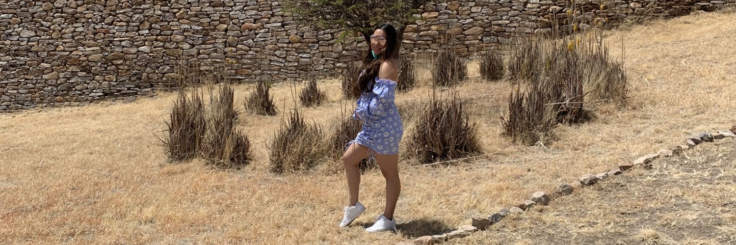 Cinthya_mi's profile banner image