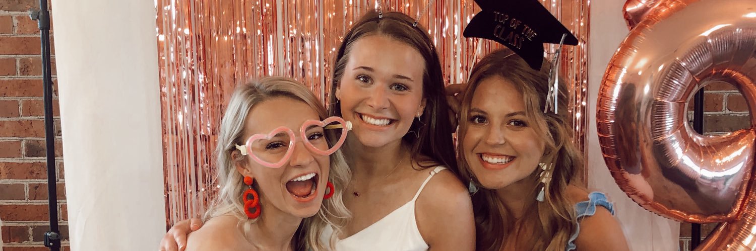 graceshelly18's profile banner image