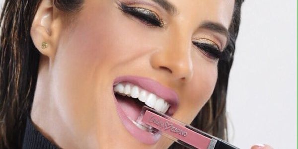 AnaGomez005's profile banner image