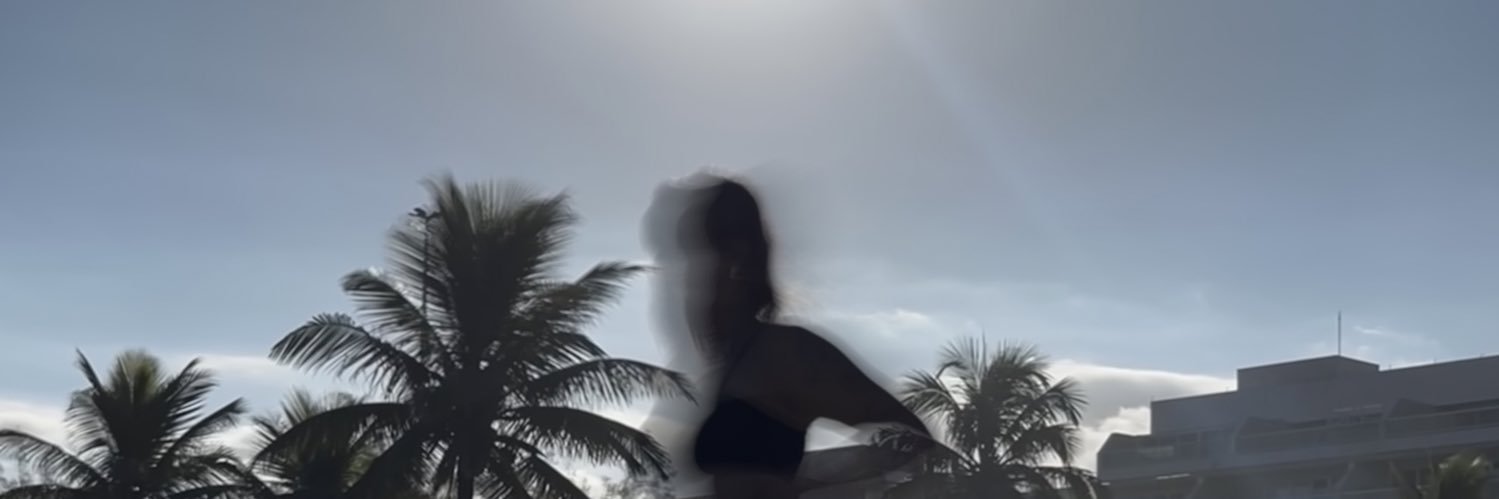 gabimoreiraa__'s profile banner image