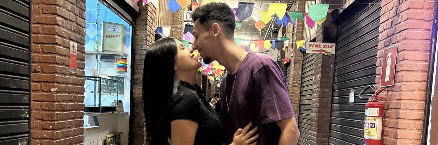 nevesjulia87's profile banner image