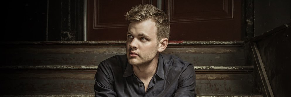 Clark Beckham banner