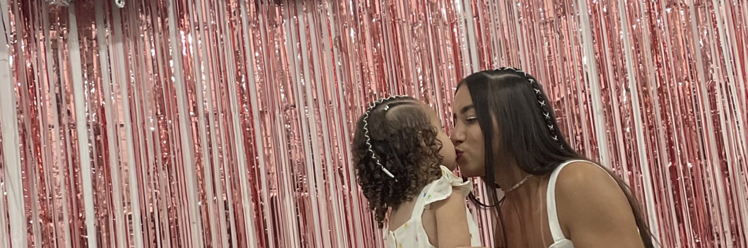 ThayanneCastro5's profile banner image