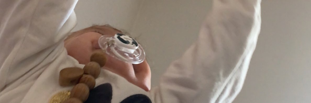 loiic's profile banner image