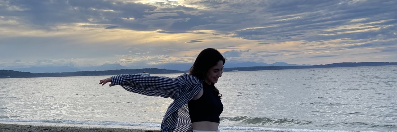 daniaivett's profile banner image