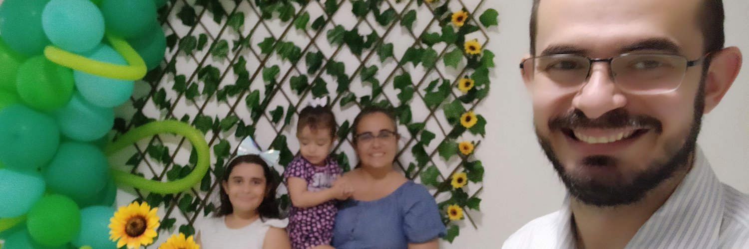 praciole's profile banner image