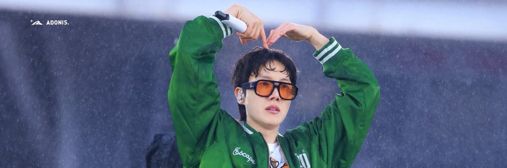 J-Hope Chile banner