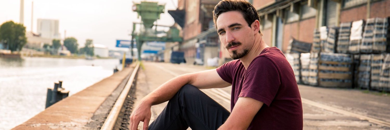 schoooott's profile banner image
