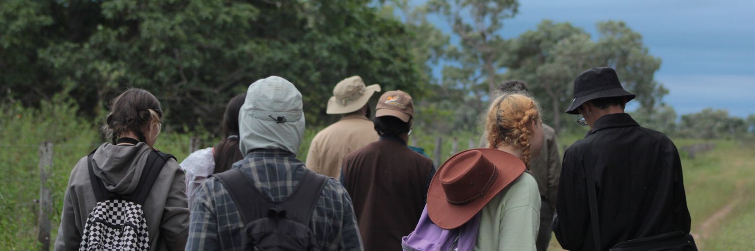 8ugo_'s profile banner image