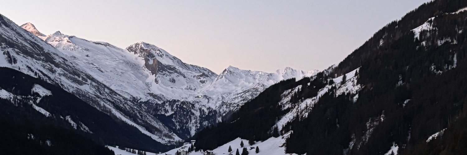 Aurly3's profile banner image