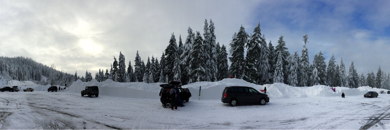 hotboxedigloo's profile banner image