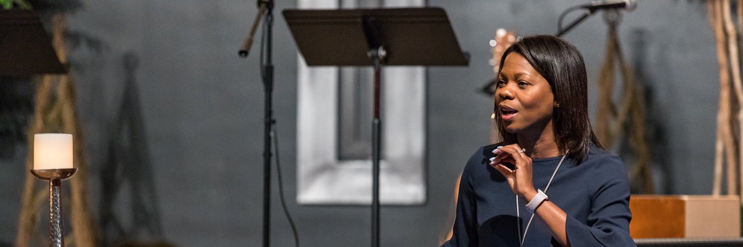 carolynthinking's profile banner image