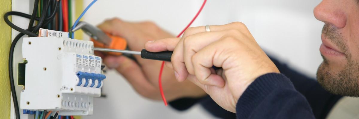swadelectrical's profile banner image