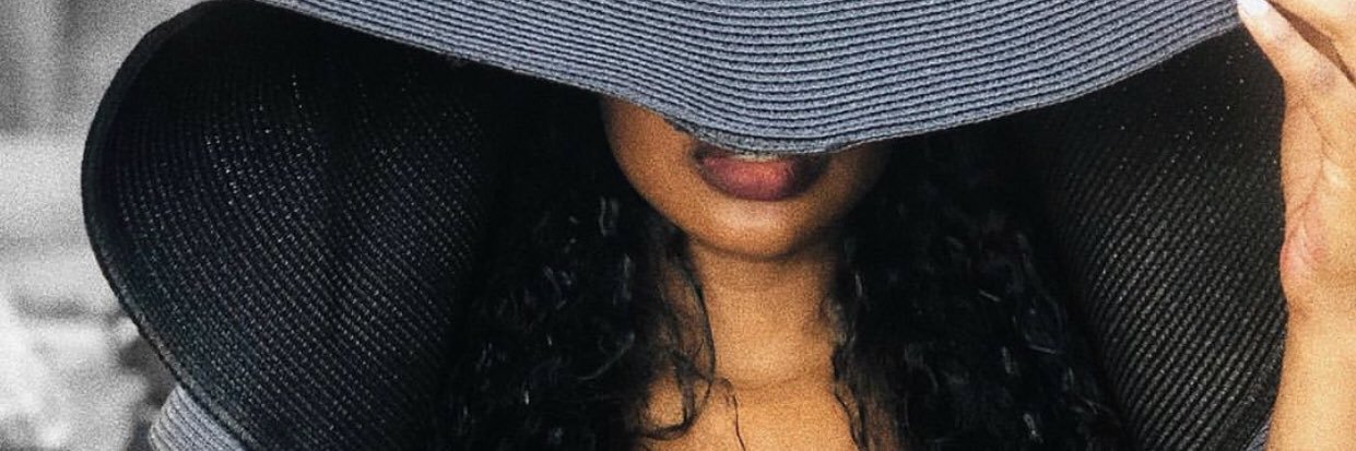 Lavender_Isis's profile banner image
