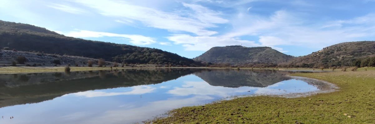 Makuelo's profile banner image