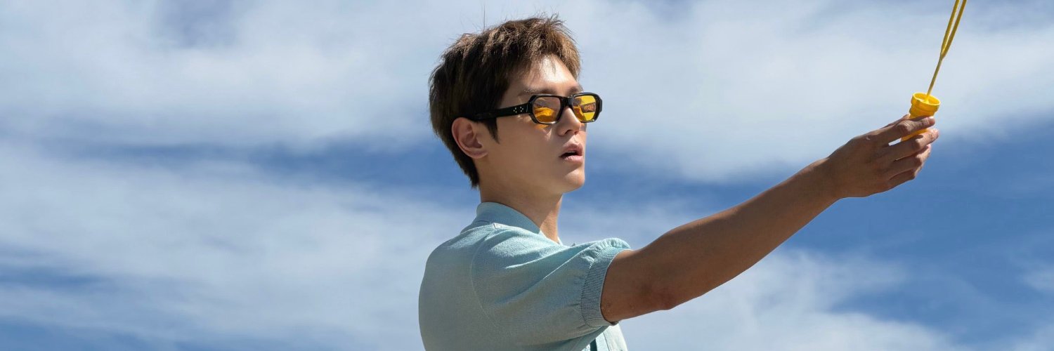 YS17286's profile banner image
