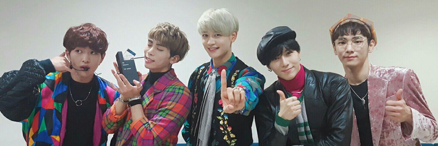 Loveya_5's profile banner image