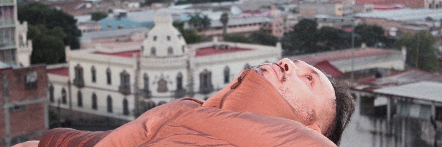 DrVelasquez's profile banner image