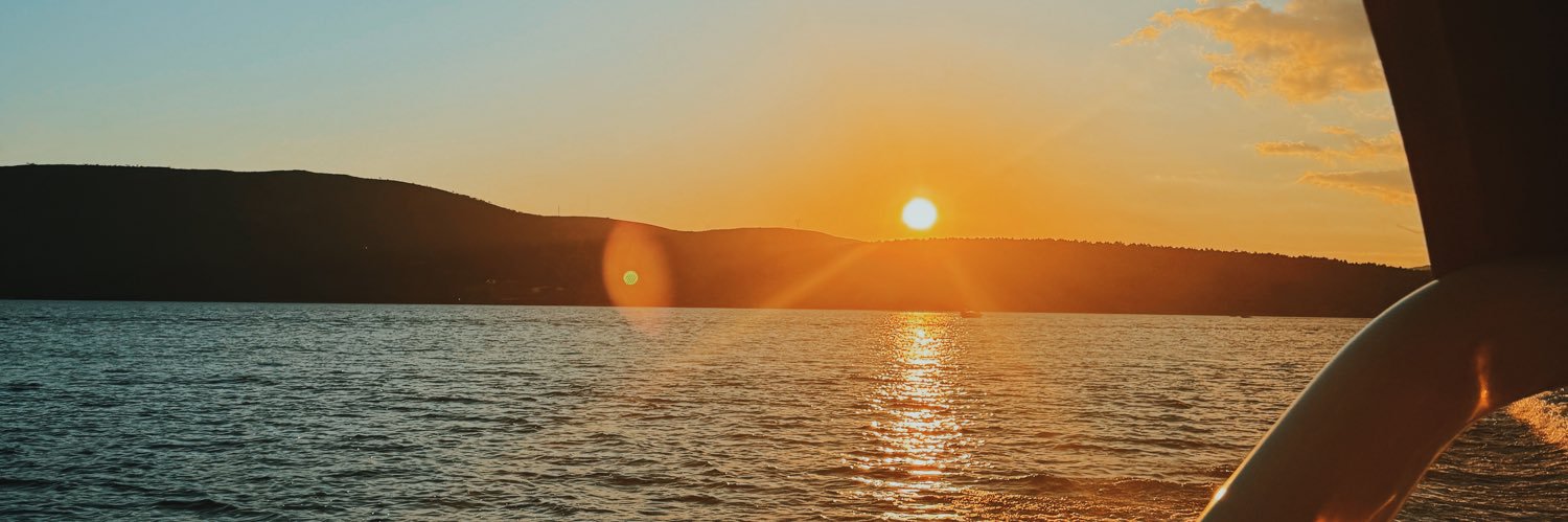jrgwth's profile banner image