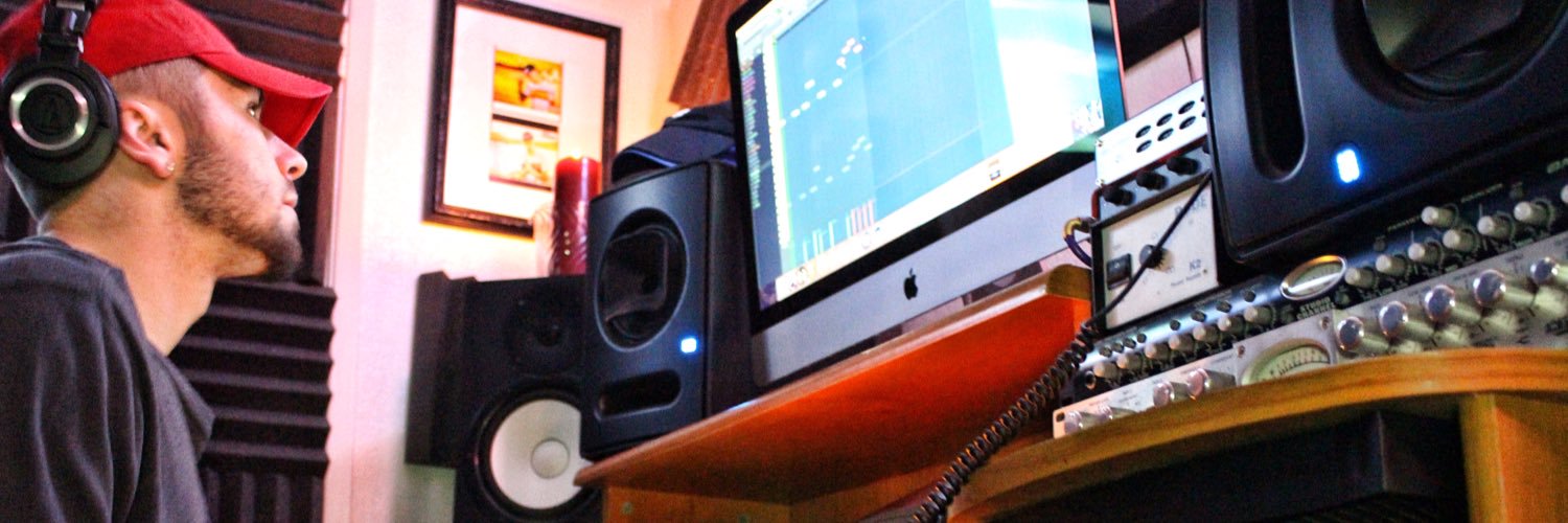 Houstons_World's profile banner image