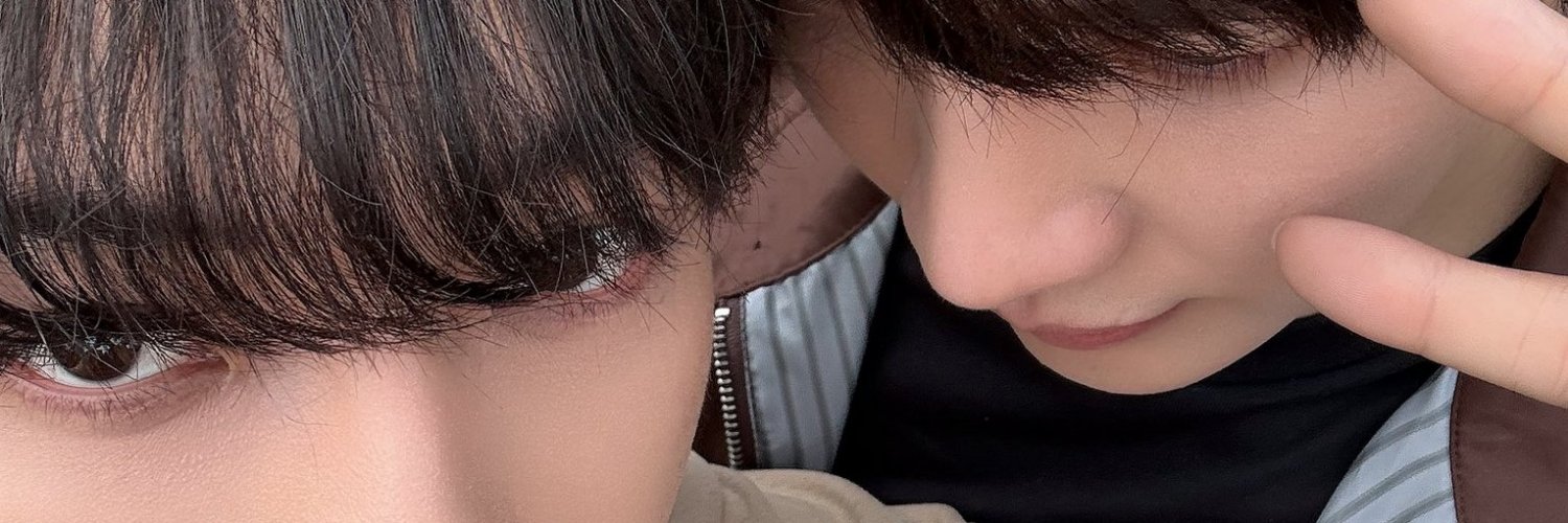 LadyLookMai's profile banner image
