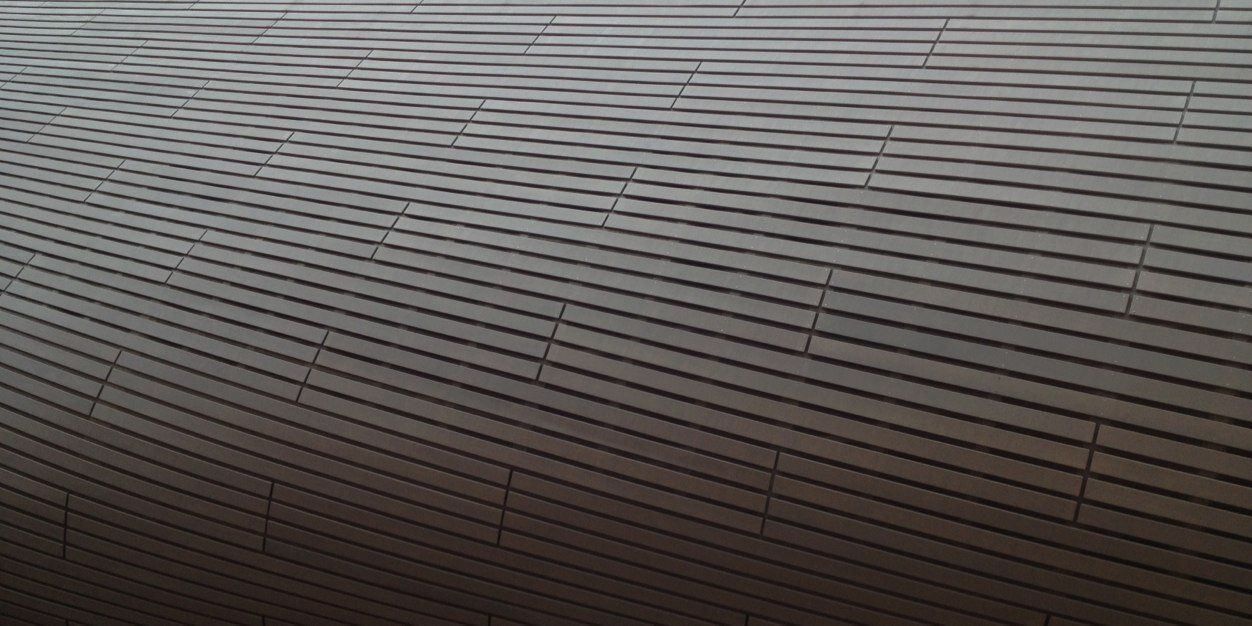 Tom Elliott banner